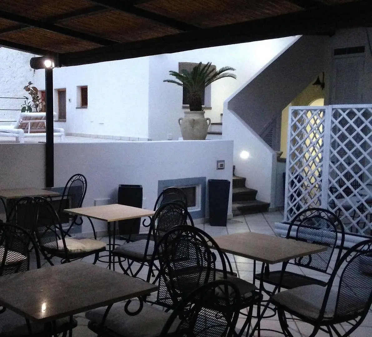 B&B Le Sette Vele Da Riccardo Santa Marina Salina Bed & Breakfast