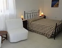 B&B Le Sette Vele Da Riccardo Santa Marina Salina 3*,